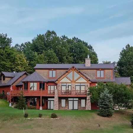 Red Cabin Retreat The Place That Creates Lasting Memories